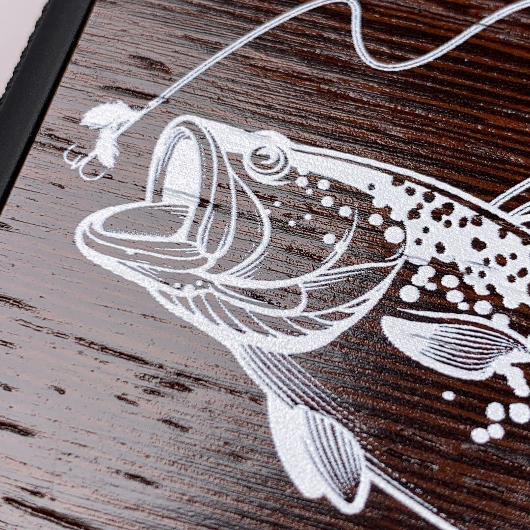 Zoomed in detailed shot of the Angler case featuring UV printed spotted bass on Wenge wood