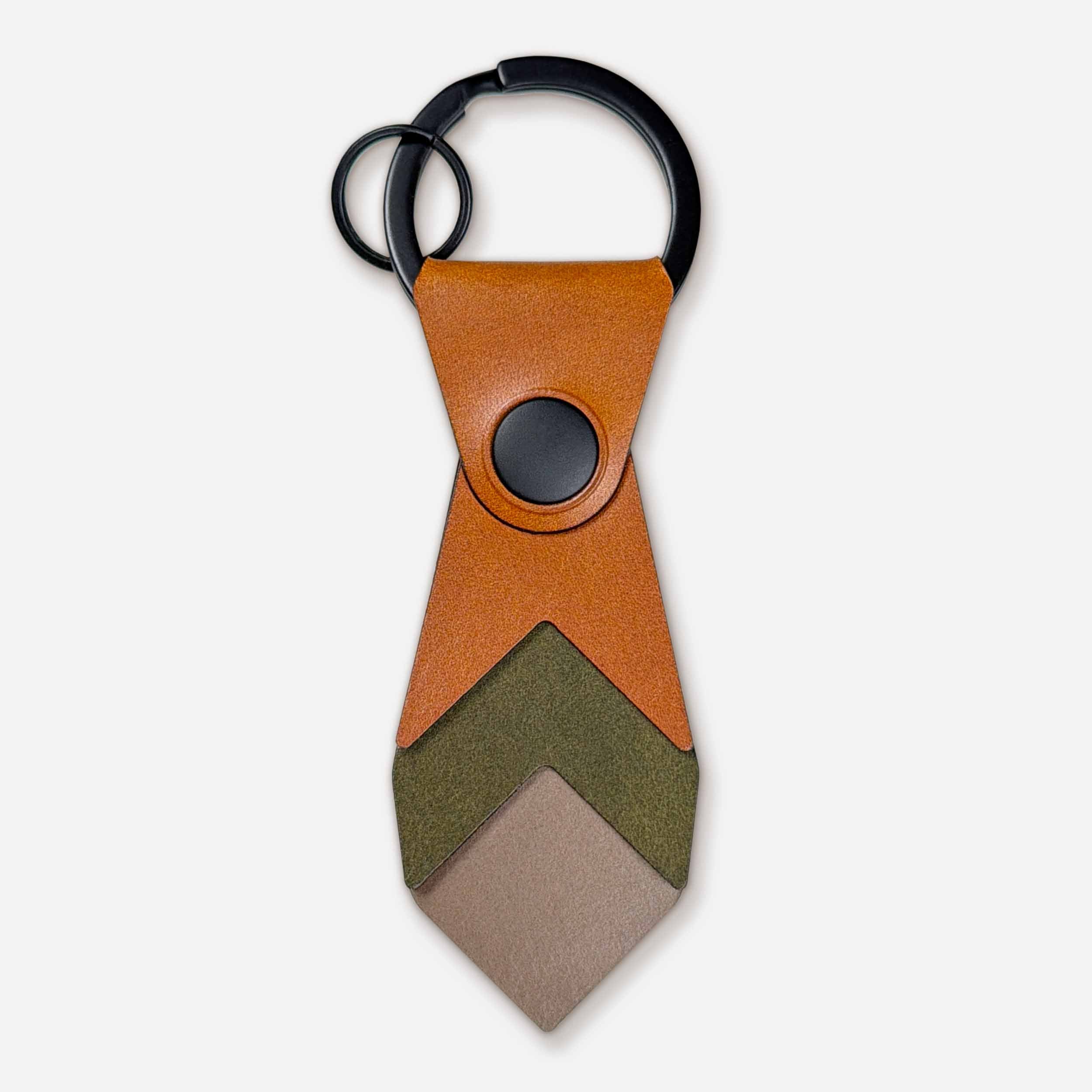Front view of Keyway Bramble leather keychain with black PVD hardware and stacked chevron design