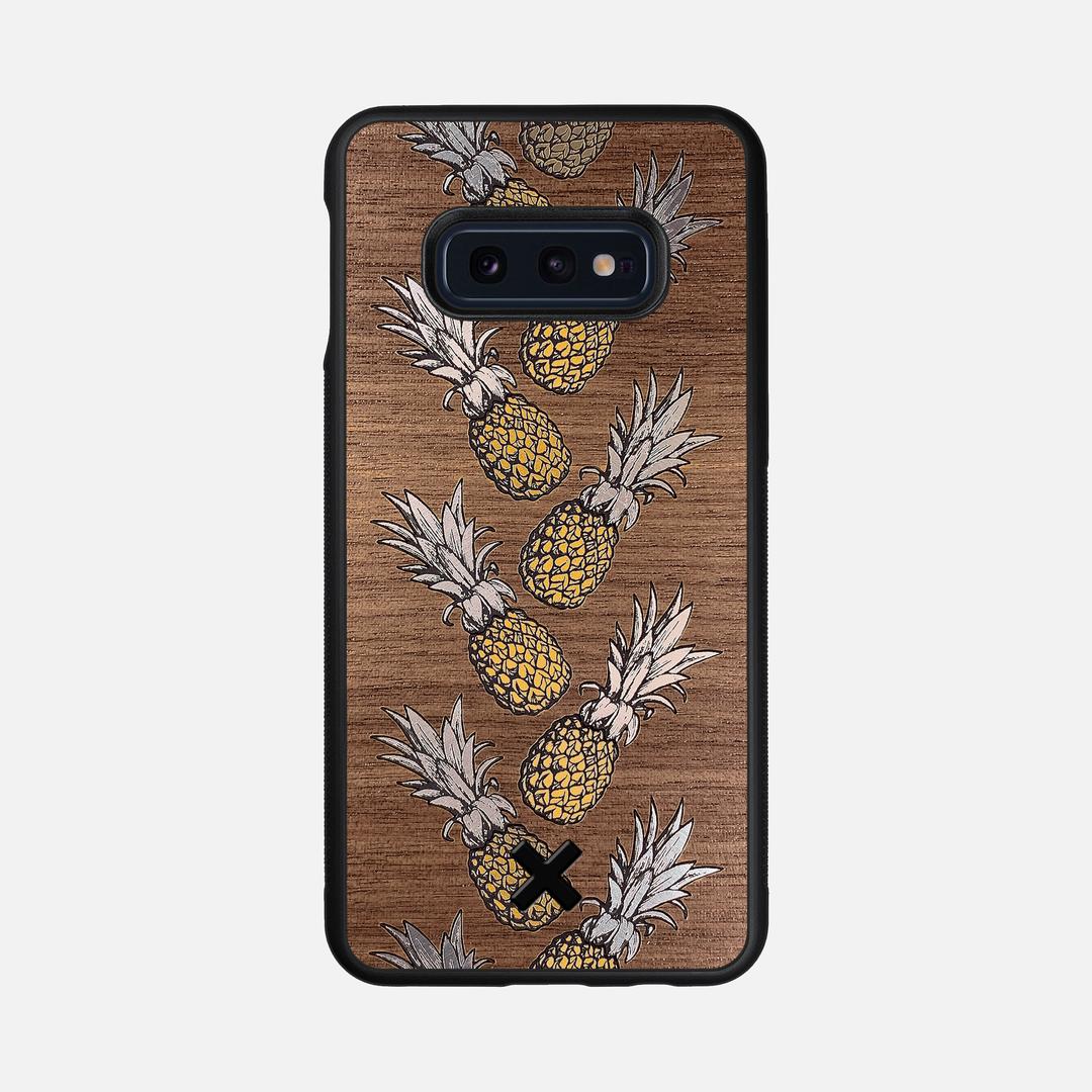 Pineapple Case for the Samsung Galaxy S10e featuring a repeating gold and silver Pineapple inlay on a Walnut Wood backer with the Keyway X Mark#Phone Model_Galaxy S10e