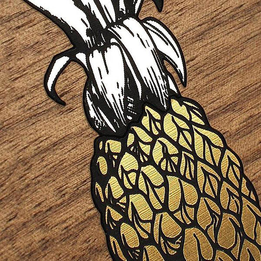 Zoomed in detailed shot of the Pineapple Walnut Wood Galaxy Note 9 Case by Keyway Designs