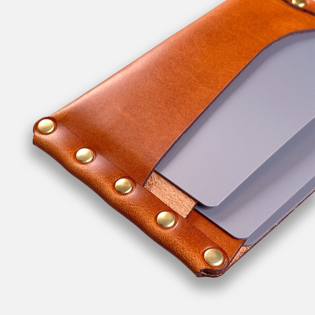 Keyway Full-grain Riveted Leather Card Holder, Whiskey, detailed view of riveting