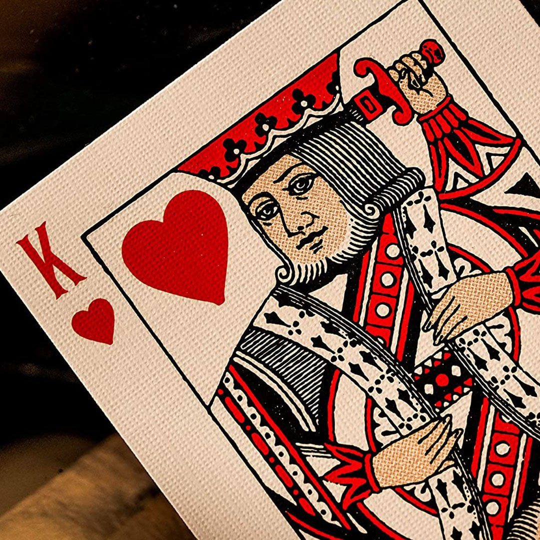 KEYWAY | Theory 11 - Derren Brown Premium Playing Cards close-up King of Hearts