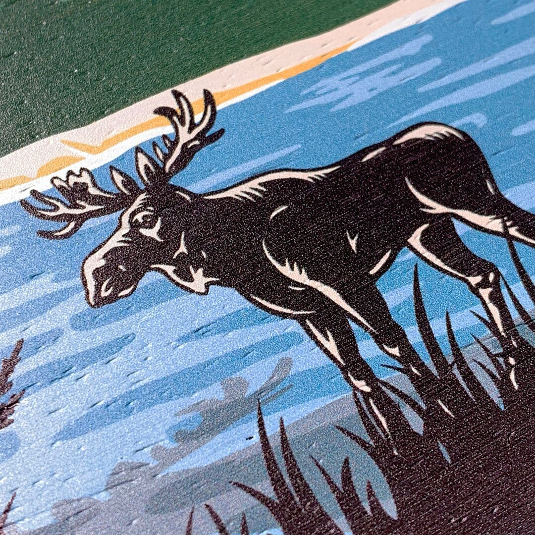 Zoomed in detailed shot of the stylized bull moose forest print on Wenge wood Galaxy S10 Case by Keyway Designs