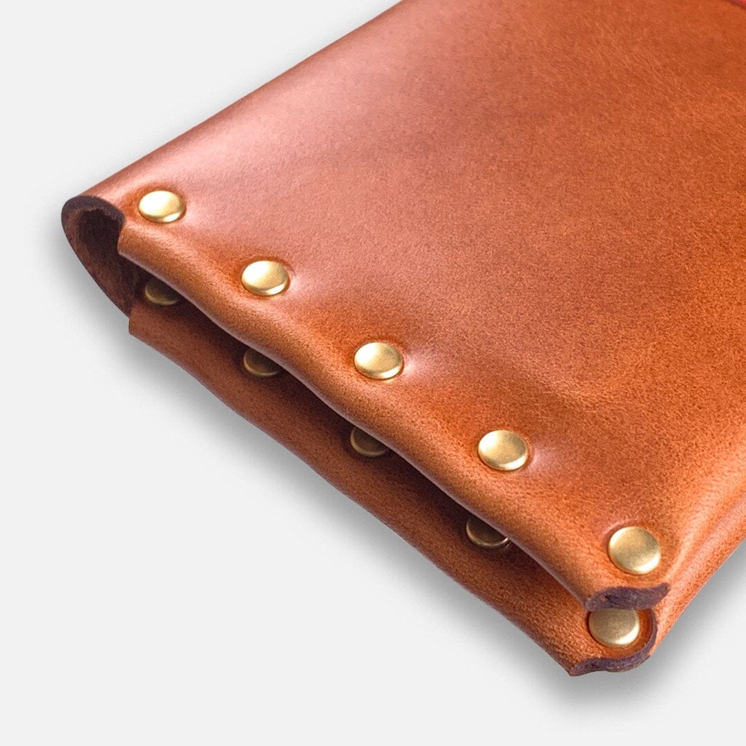 Keyway Full-grain Riveted Leather Card Holder, Whiskey, detailed view of riveting