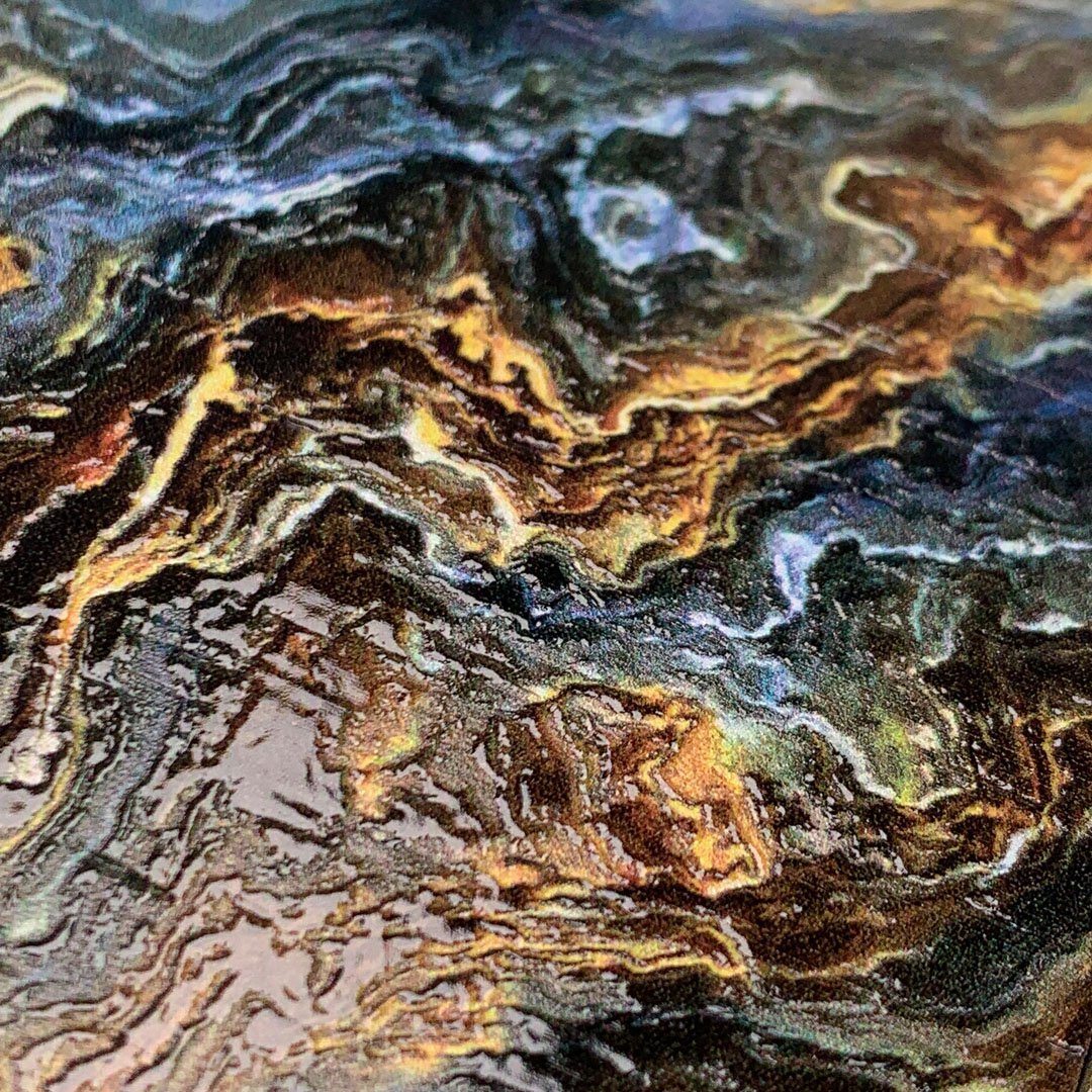 Zoomed in detailed shot of the vibrant and rich Blue & Gold flowing marble pattern printed Wenge Wood Galaxy S10+ Case by Keyway Designs