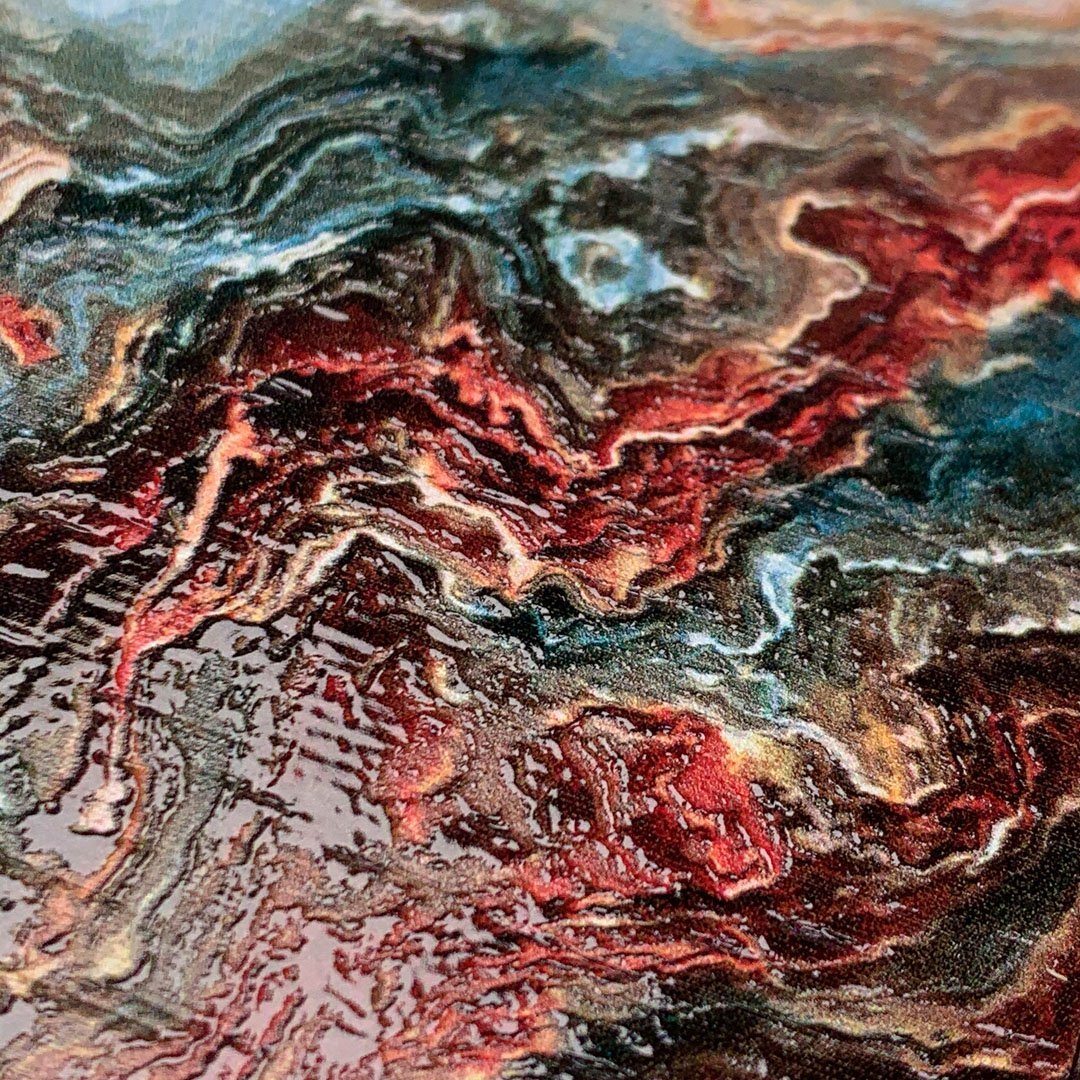 Zoomed in detailed shot of the vibrant and rich Red & Green flowing marble pattern printed Wenge Wood Galaxy S9+ Case by Keyway Designs